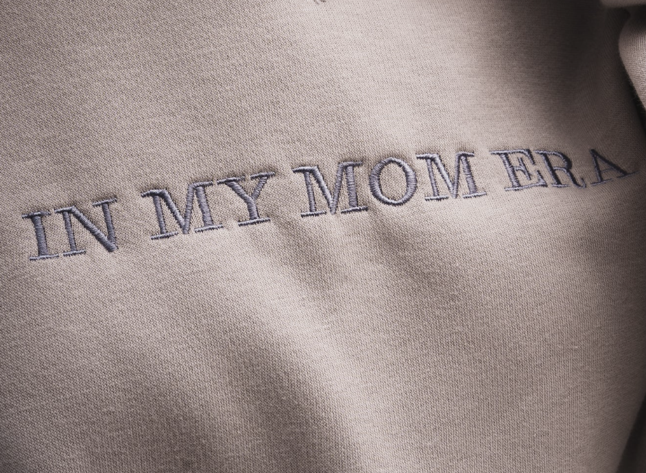 "IN MY MOM ERA" Grey T-shirt