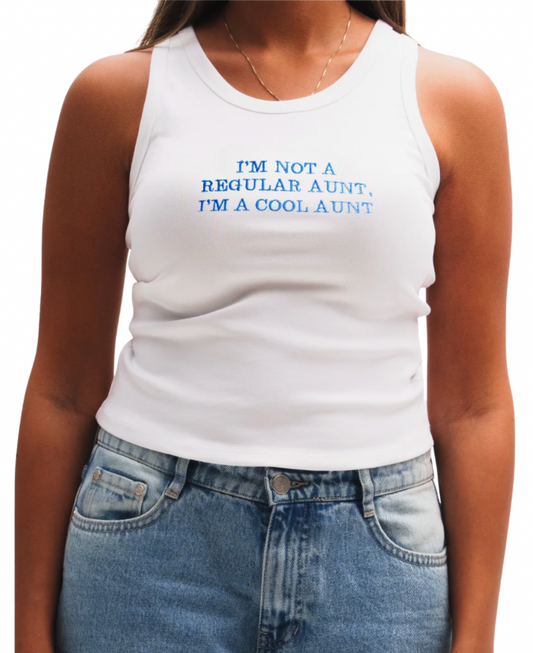 "I'm not a regular aunt , I'm a cool aunt" Top